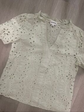 Soft Neon Green Eyelet V-Neck Blouse | Women’s Size Medium
